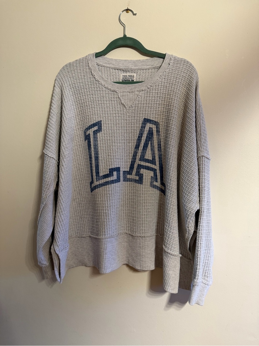American eagle women’s LA Graphic Waffle-Knit Sweater - Light Gray size Large